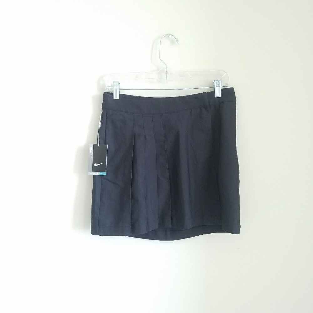 Nike golf skirt, NWT